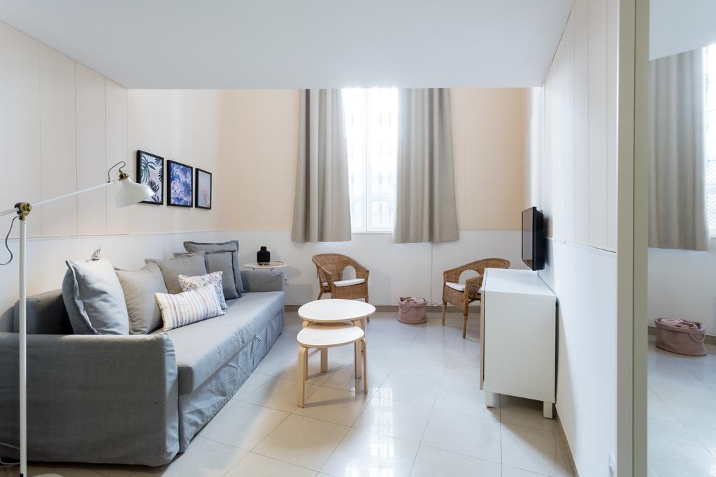 Apartamentos Diaber Gerona 22 Sevilha Exterior foto